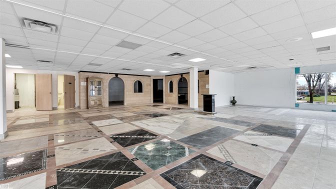 Empty room, Interior, Recessed Lighting