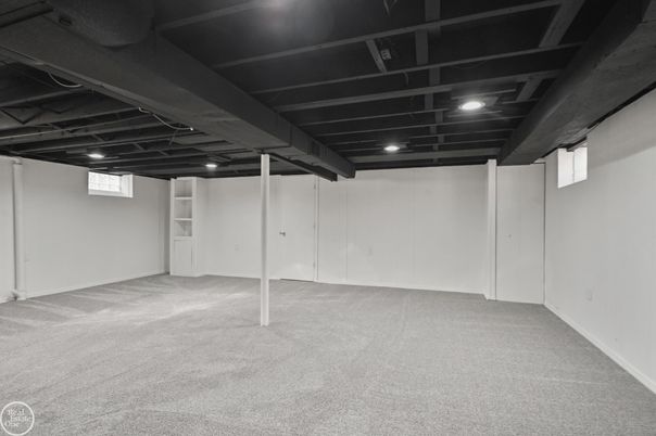 Empty room, Interior, Recessed Lighting