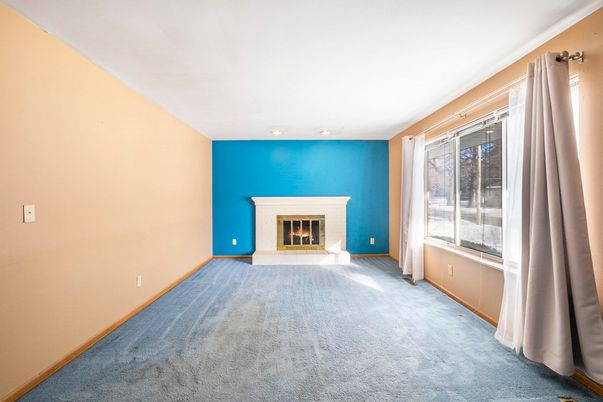 Empty room, Fireplace, Interior, Recessed Lighting