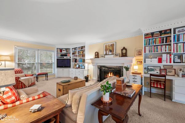 Fireplace, Interior, Living room