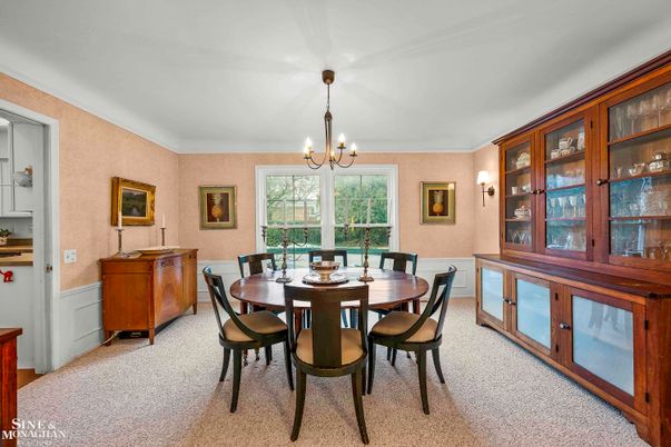 Chandelier, Dining room, Interior