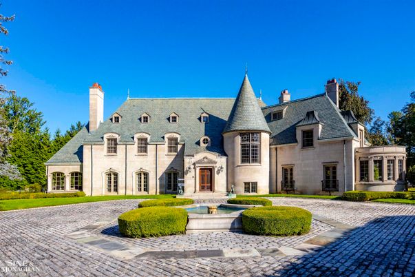 Backyard, Exterior, Facade, French Provincial