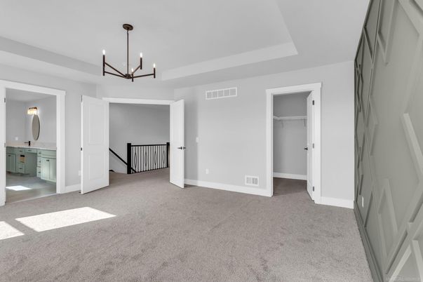 Empty room, Interior, Pendant Lights
