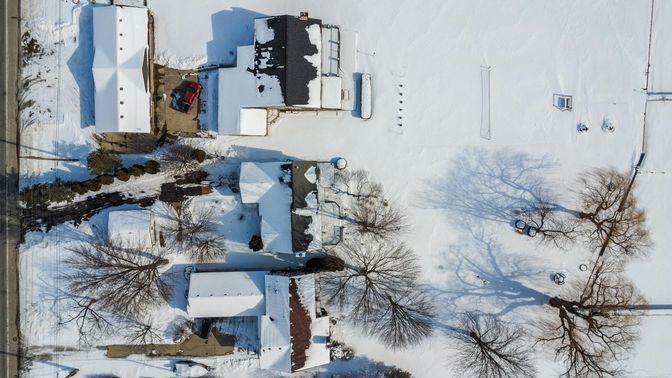Exterior, Drone