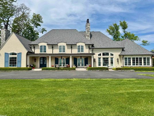 Backyard, Exterior, Facade, French Provincial