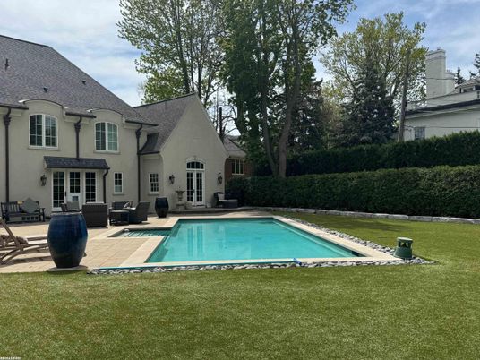 Backyard, Exterior, Pool