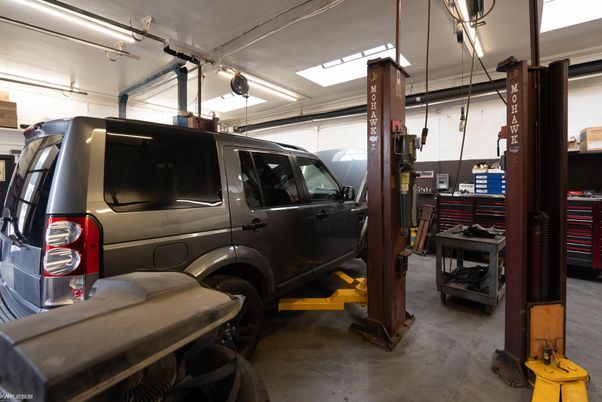 Garage, Interior