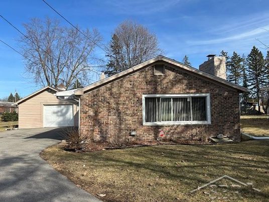 Detached Garage, Exterior