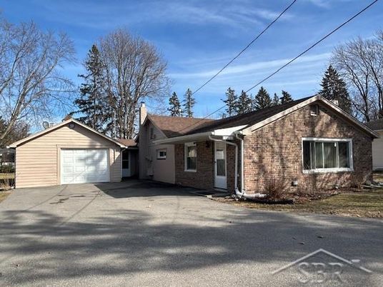 Detached Garage, Exterior