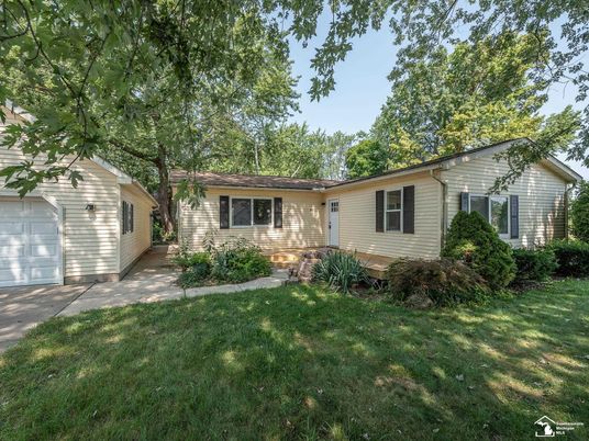 Attached, Detached Garage, Exterior, Facade, Ranch