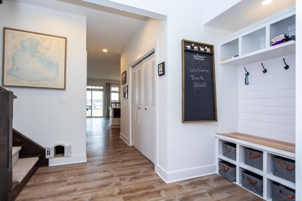 Interior, Recessed Lighting, Wood Texture Flooring