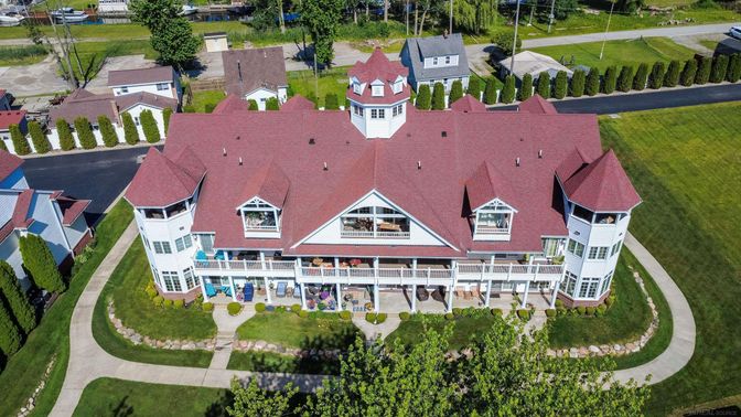 Exterior, Drone