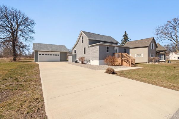 Backyard, Detached Garage, Exterior