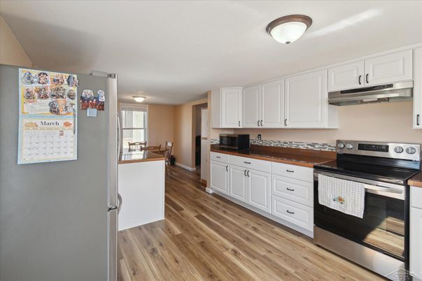 Interior, Kitchen, Stainless Steel Appliances, Wood Texture Flooring