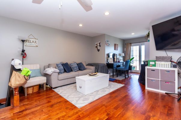 Dining room, Interior, Living room, Recessed Lighting, Wood Texture Flooring