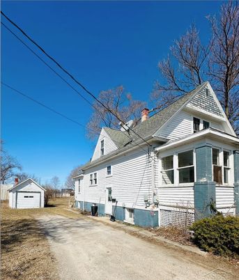 Detached Garage, Exterior