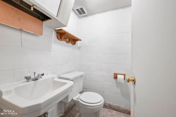 Bathroom, Interior