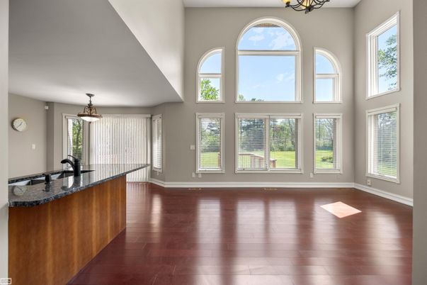 Interior, Pendant Lights, Wood Texture Flooring