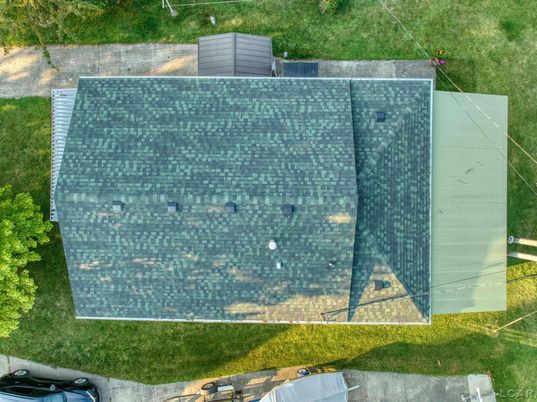 Exterior, Drone