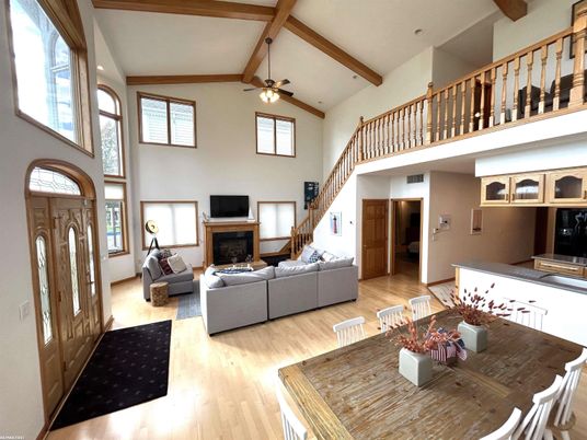 Interior, Living room, Recessed Lighting, Wooden Beams, Wood Texture Flooring