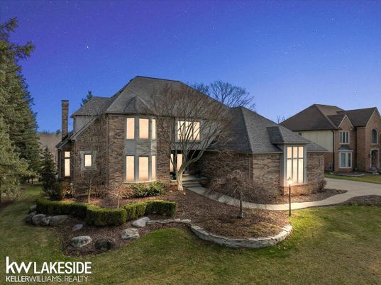 Backyard, Exterior, Facade, Brick Facade, French Provincial