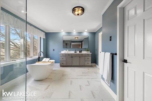 Bathroom, Dual Sink Vanities, Free Standing Baths, Glass Shower, Interior, Marble, Recessed Lighting