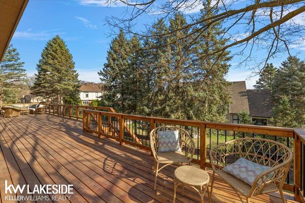 Exterior, Wood Texture Flooring