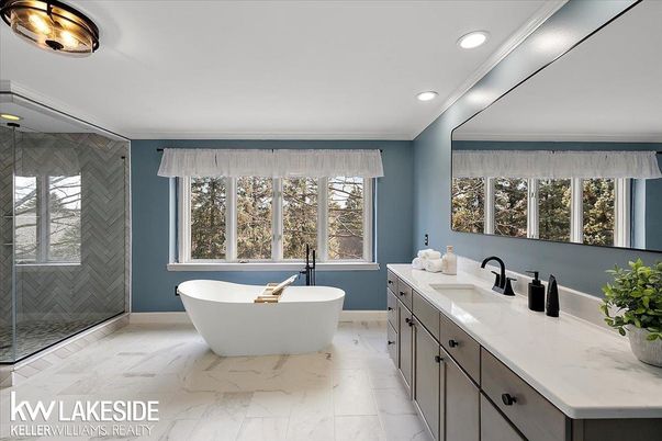 Bathroom, Dual Sink Vanities, Free Standing Baths, Glass Shower, Interior, Marble, Recessed Lighting