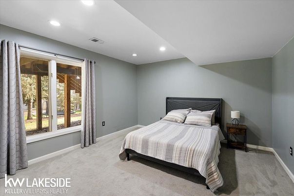 Bedroom, Interior, Recessed Lighting