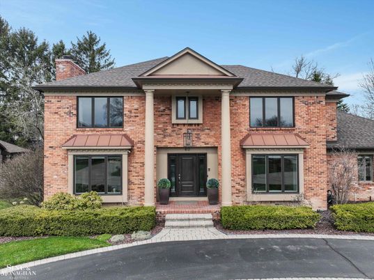 Exterior, Facade, Brick Facade, Georgian