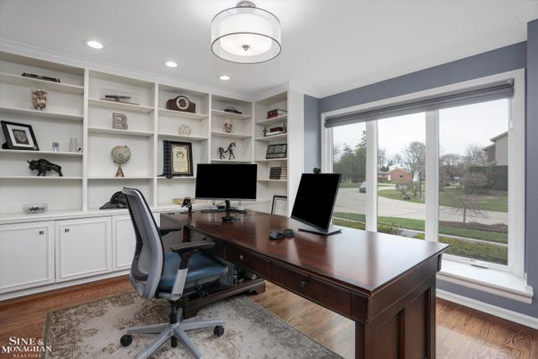 Home Office, Interior, Recessed Lighting, Wood Texture Flooring