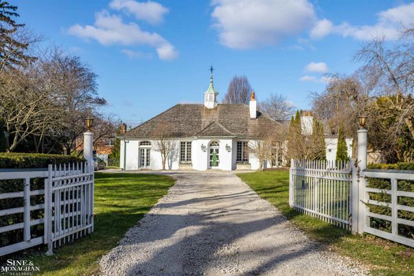 Backyard, Exterior, Facade, French Provincial