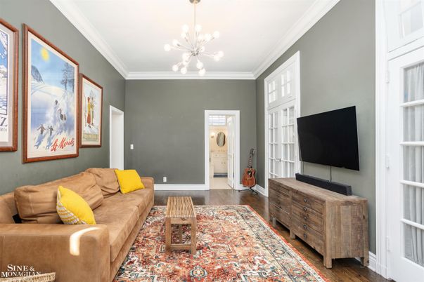 Interior, Living room, Pendant Lights, Wood Texture Flooring
