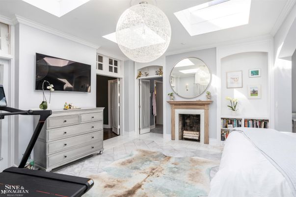 Bedroom, Fireplace, Interior, Pendant Lights