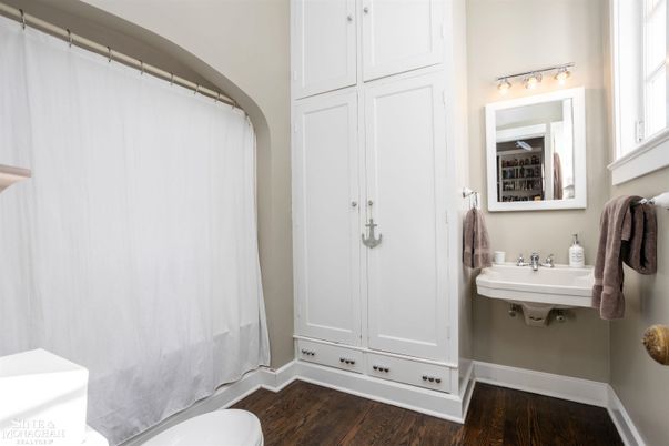 Bathroom, Interior, Wood Texture Flooring