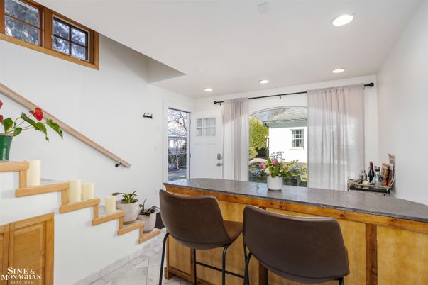 Interior, Marble, Recessed Lighting