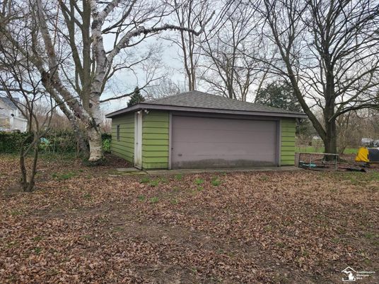 Backyard, Detached Garage, Exterior