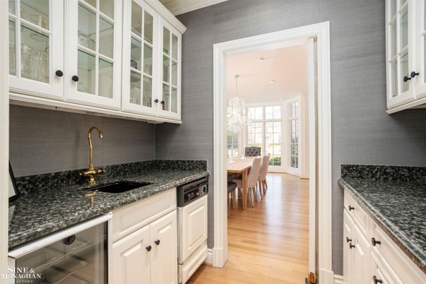 Chandelier, Dining room, Interior, Kitchen, Recessed Lighting, Wood Texture Flooring