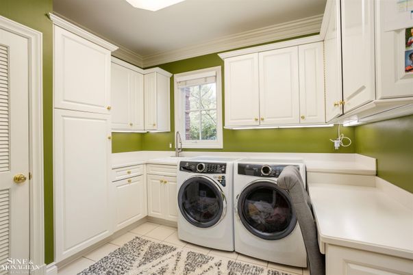 Interior, Washer