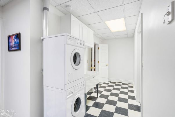 Interior, Recessed Lighting, Utility Closets, Washer