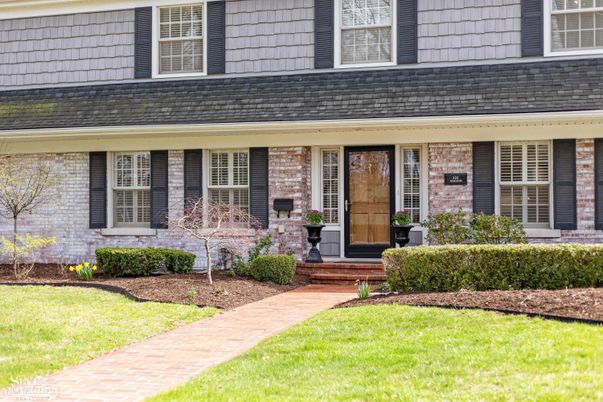 Exterior, Facade, Brick Facade, Georgian