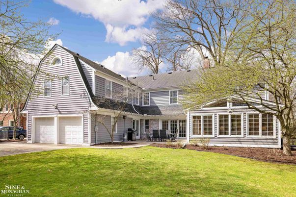 Attached, Exterior, Facade, Farmhouse