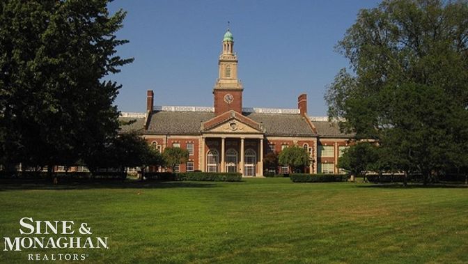 Backyard, Exterior, Facade, Brick Facade, Cape Cod