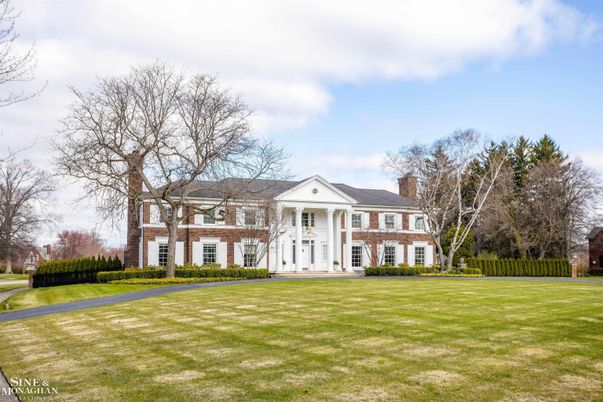 Backyard, Exterior, Facade, Brick Facade, Georgian