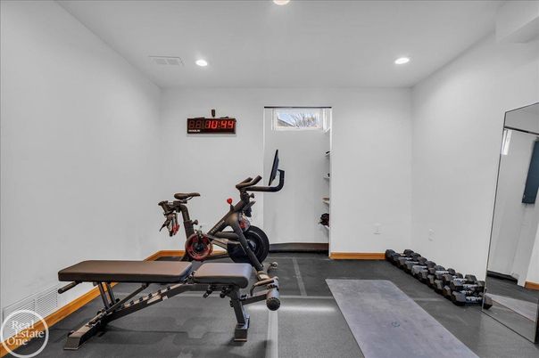 Fitness Equipment, Interior, Recessed Lighting