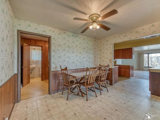 Dining room, Interior