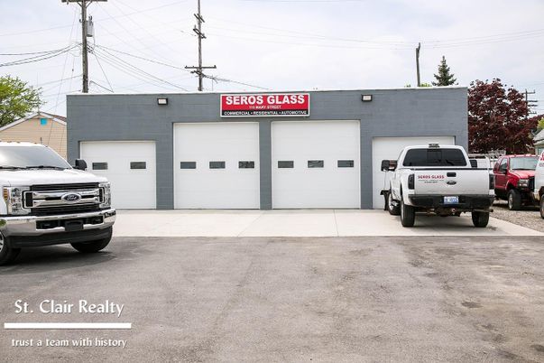 Detached Garage, Exterior