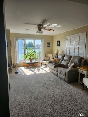Fireplace, Interior, Living room, Water
