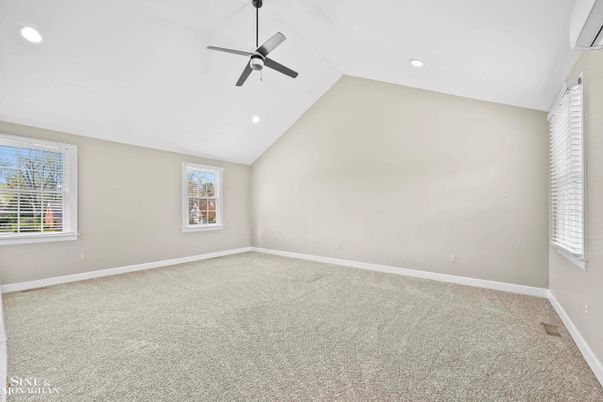 Empty room, Interior, Recessed Lighting