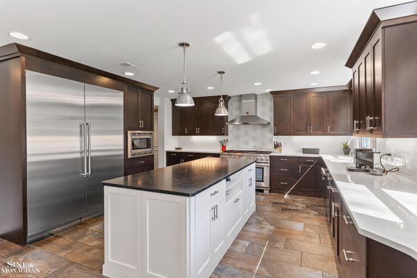 Interior, Kitchen, Pendant Lights, Recessed Lighting, Stainless Steel Appliances